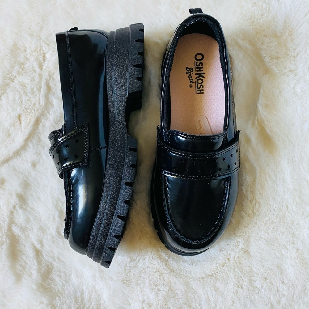 OSHKOSH Log Sole Loafers